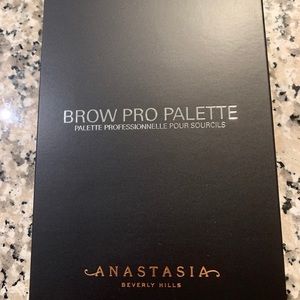 Anastasia Pro Brow Pallete